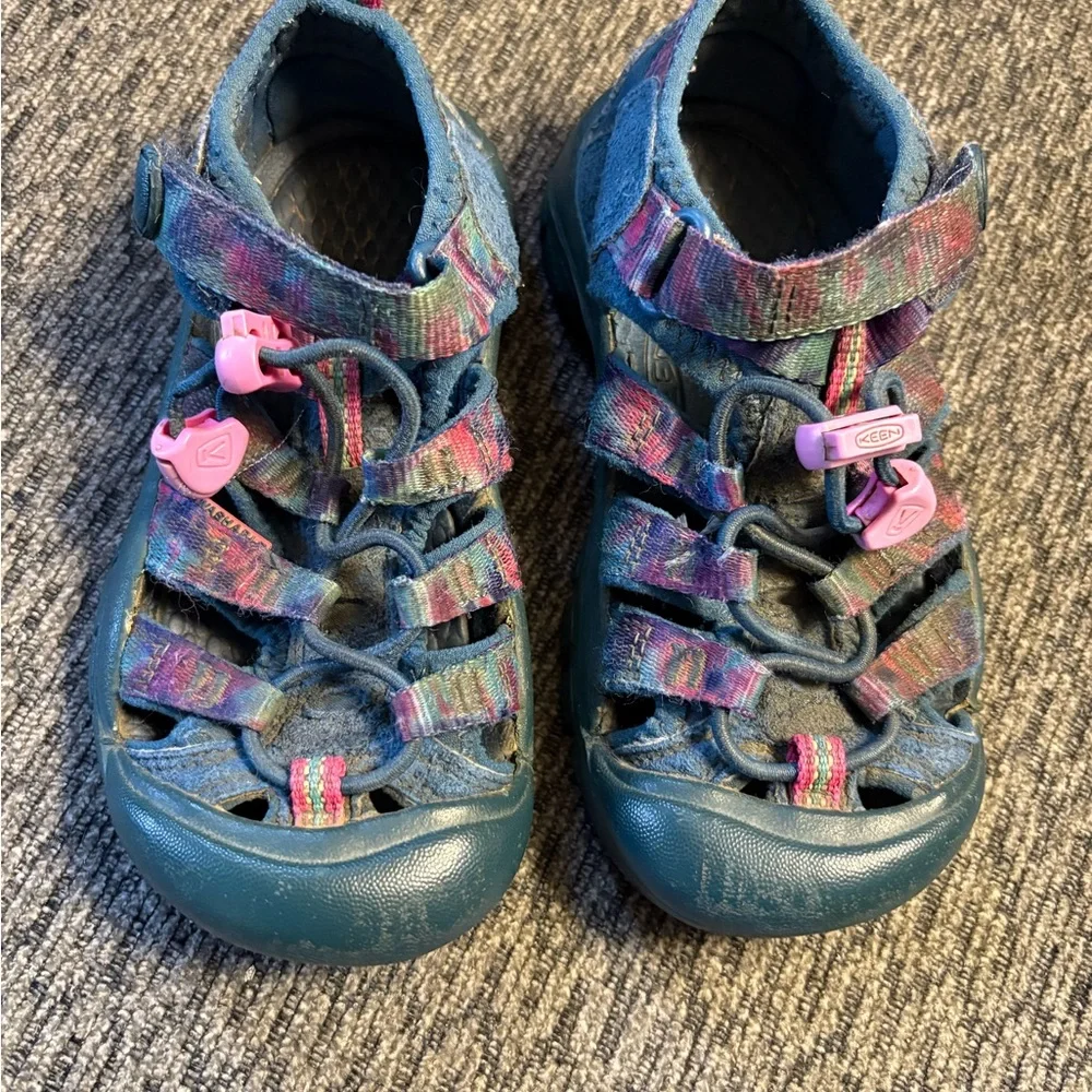 Keen Little Girls Newport H2 Outdoor Hiking Sandal Blue Pink Multicolor Size 11